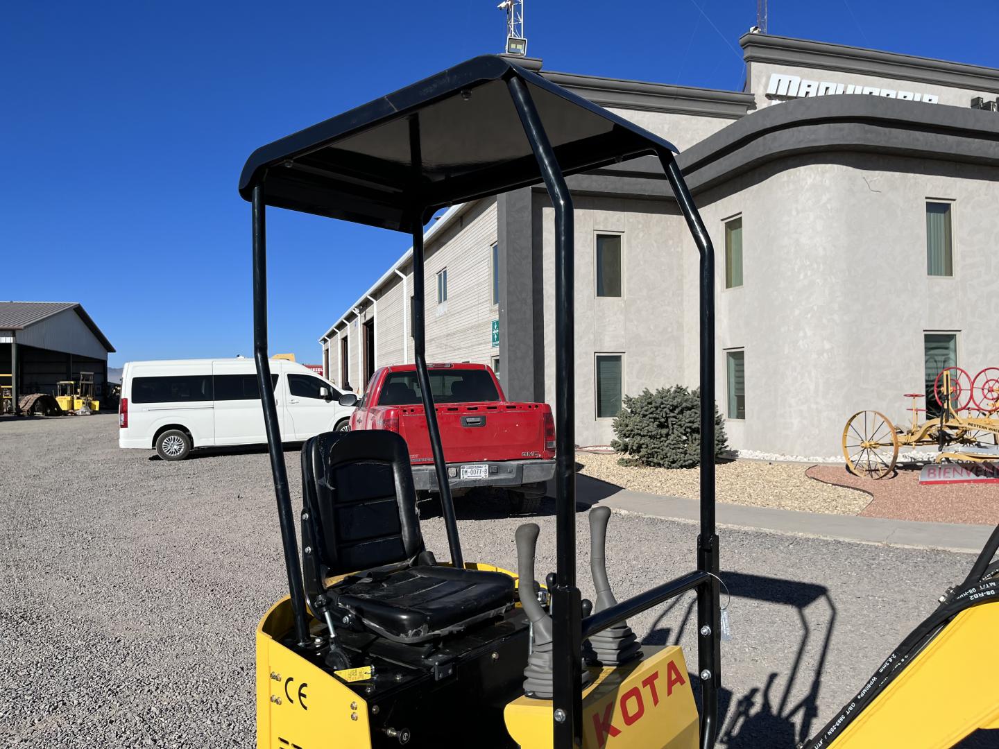 ./imagenes/INVOICE/2019/17384/MINIEXCAVADORA KOTA KT13 (9).JPG